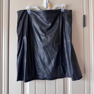 Old Navy XL Tall Black Faux Leather Skirt